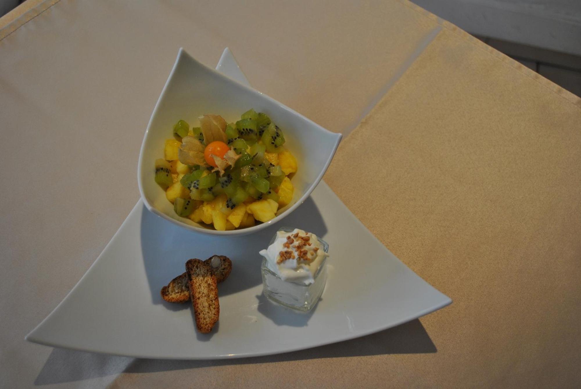 Hotel Restaurant Le Provencal Le Grau-du-Roi Dış mekan fotoğraf