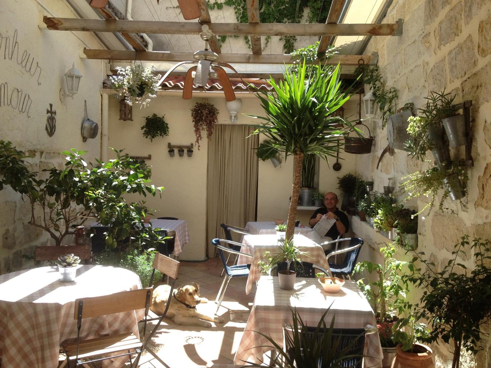 Hotel Restaurant Le Provencal Le Grau-du-Roi Dış mekan fotoğraf