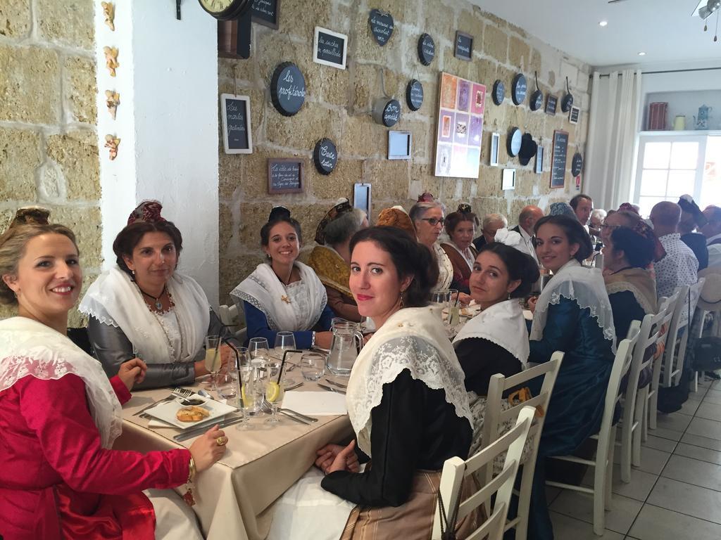 Hotel Restaurant Le Provencal Le Grau-du-Roi Dış mekan fotoğraf