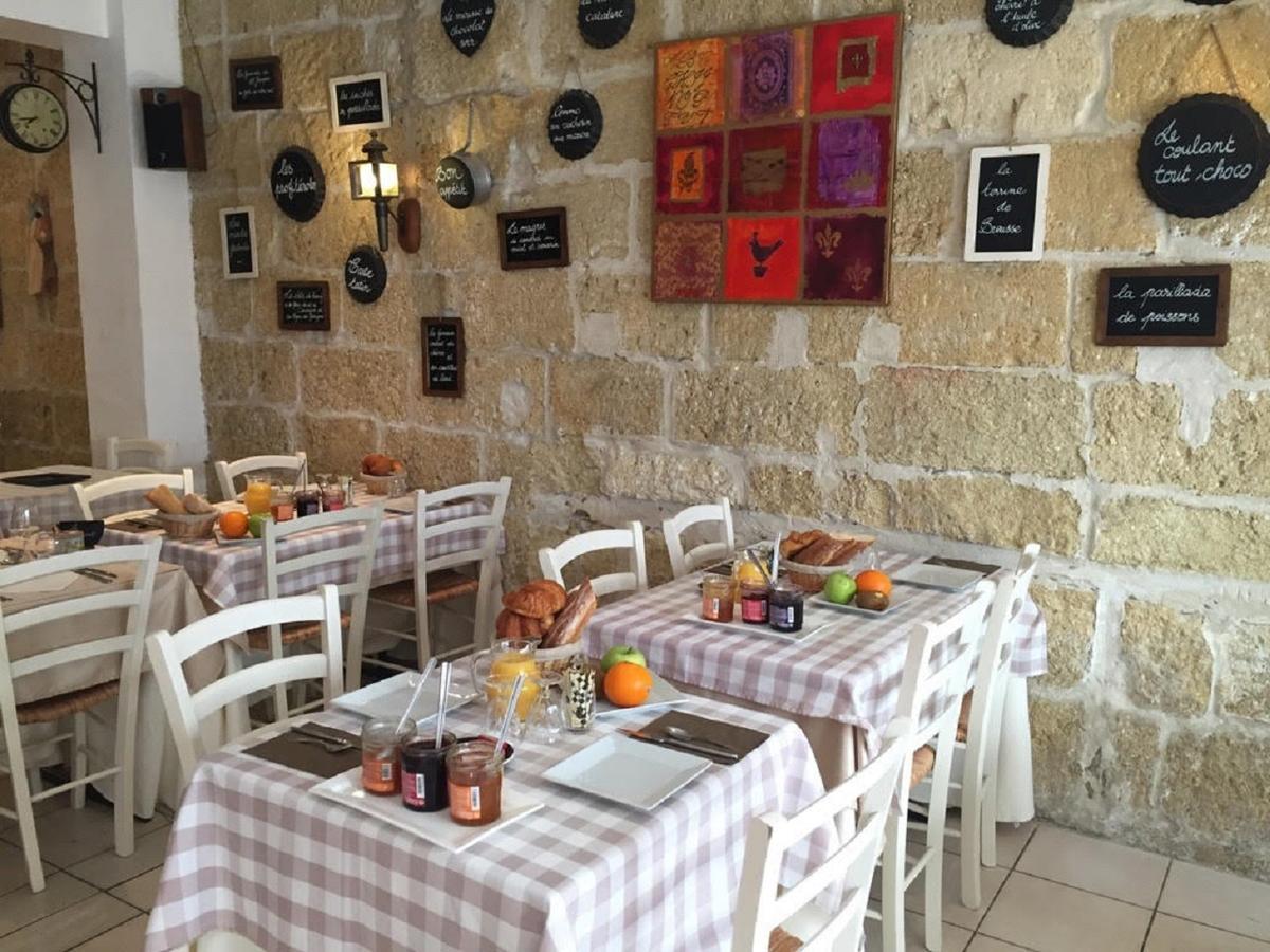 Hotel Restaurant Le Provencal Le Grau-du-Roi Dış mekan fotoğraf
